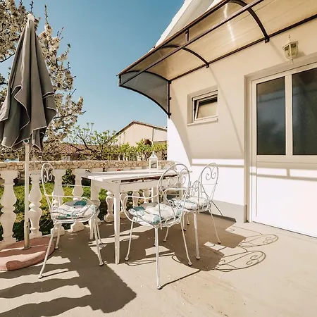 Melita דירה זאדאר